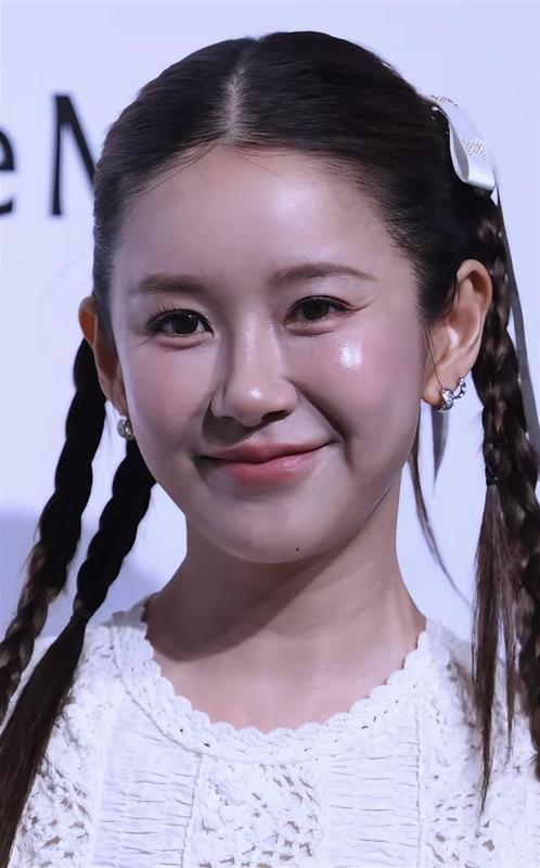  百倍社交压力：揭秘明星红毯造型如何从“好评”跌至“差评” 娱乐新闻