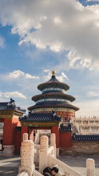  地缘扰动加剧春季转折，A股定价权逻辑迎来实质考验。 股票财经 地缘扰动加剧春季转折，A股定价权逻辑迎来实质考验。 股票财经 地缘扰动加剧春季转折，A股定价权逻辑迎来实质考验。 股票财经