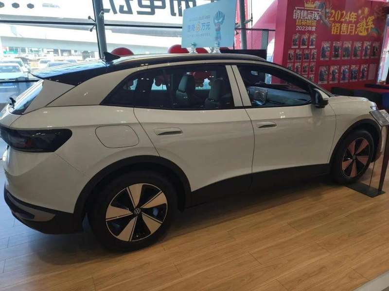  20万级SUV市场分化加剧；精准定位成为车企生存关键。 汽车科技