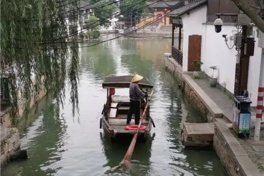  视觉噪点与结构性衰退的消解：古镇生态修复与基础设施升级的实证分析 IT技术