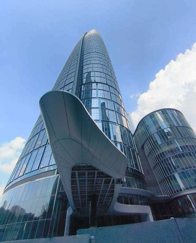  风帆欲起却遇寒冬：万科巨亏背后的摩天大楼迷局 新闻 风帆欲起却遇寒冬：万科巨亏背后的摩天大楼迷局 新闻