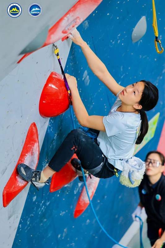  那个11岁女孩的手指，让我重新理解了什么是真正的热爱 情感心理