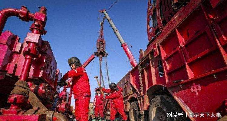 从“贫油国”到炼油王者：一张图看懂中国石油七十五年逆袭密码