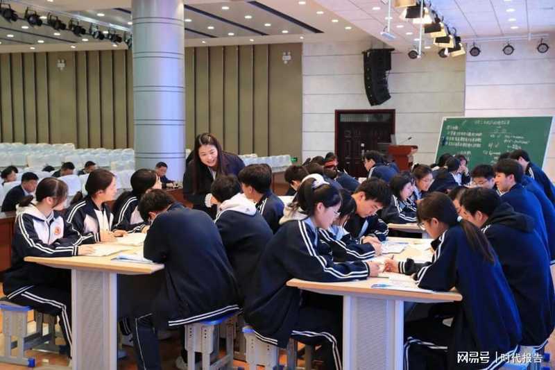  技术赋能·精准突破——淮滨高中物理学科基地示范课深度解析 教育招生