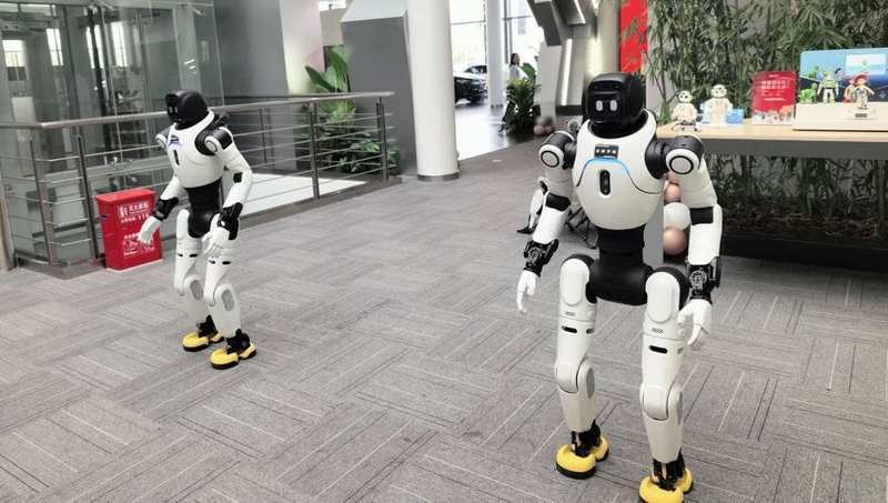  技术极客深度复盘：车企入局人形机器人的三重动机与三条路径 汽车科技