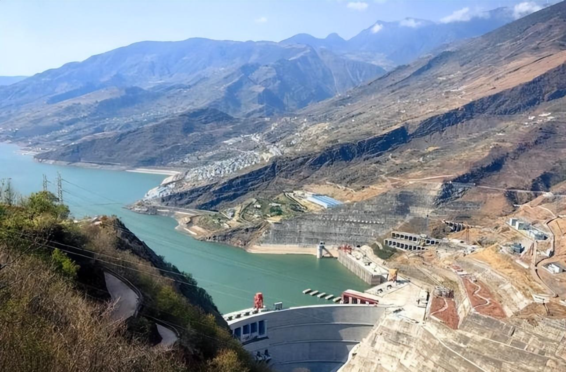  技术突破：全球坝高之巅的混凝土面板堆石坝如何穿越“水电禁区”？ 新闻