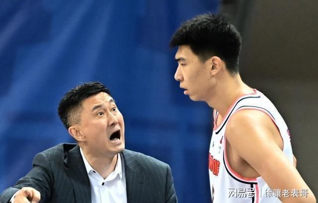  辽粤季后赛提前碰撞：积分榜暗藏的赛程玄机与硬核对决全解析 体育新闻