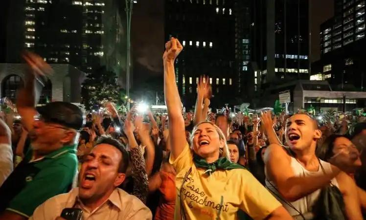  「从统计视角拆解巴西民调：两个百分点的差距根本不是反超」 新闻